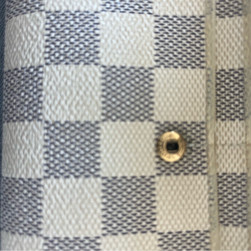 Louis Vuitton Sarah Azur Wallet - Picture 15 of 15